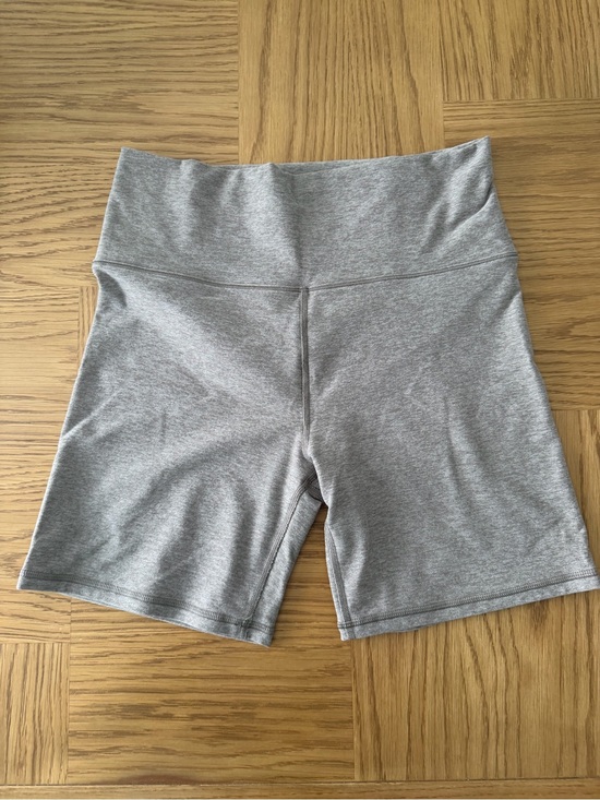 Vuori Pants - Vuori Women’s Biker Short